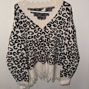 ADORA Leopard Print V-Neck Sweater - Cream & Black